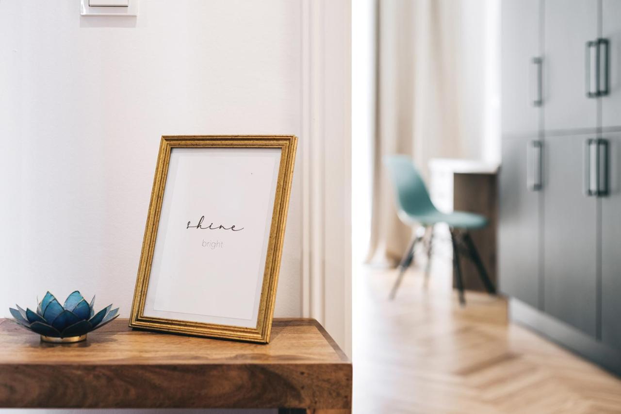 Tip! Modernes 90 Qm City-Apartment Mit Stil & Komfort In Toplage Dresden Buitenkant foto